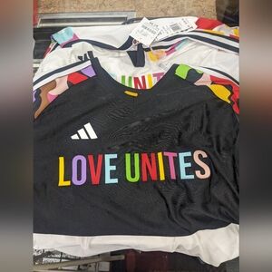 Adidas Rich Mnisi LOVE Unites jersey